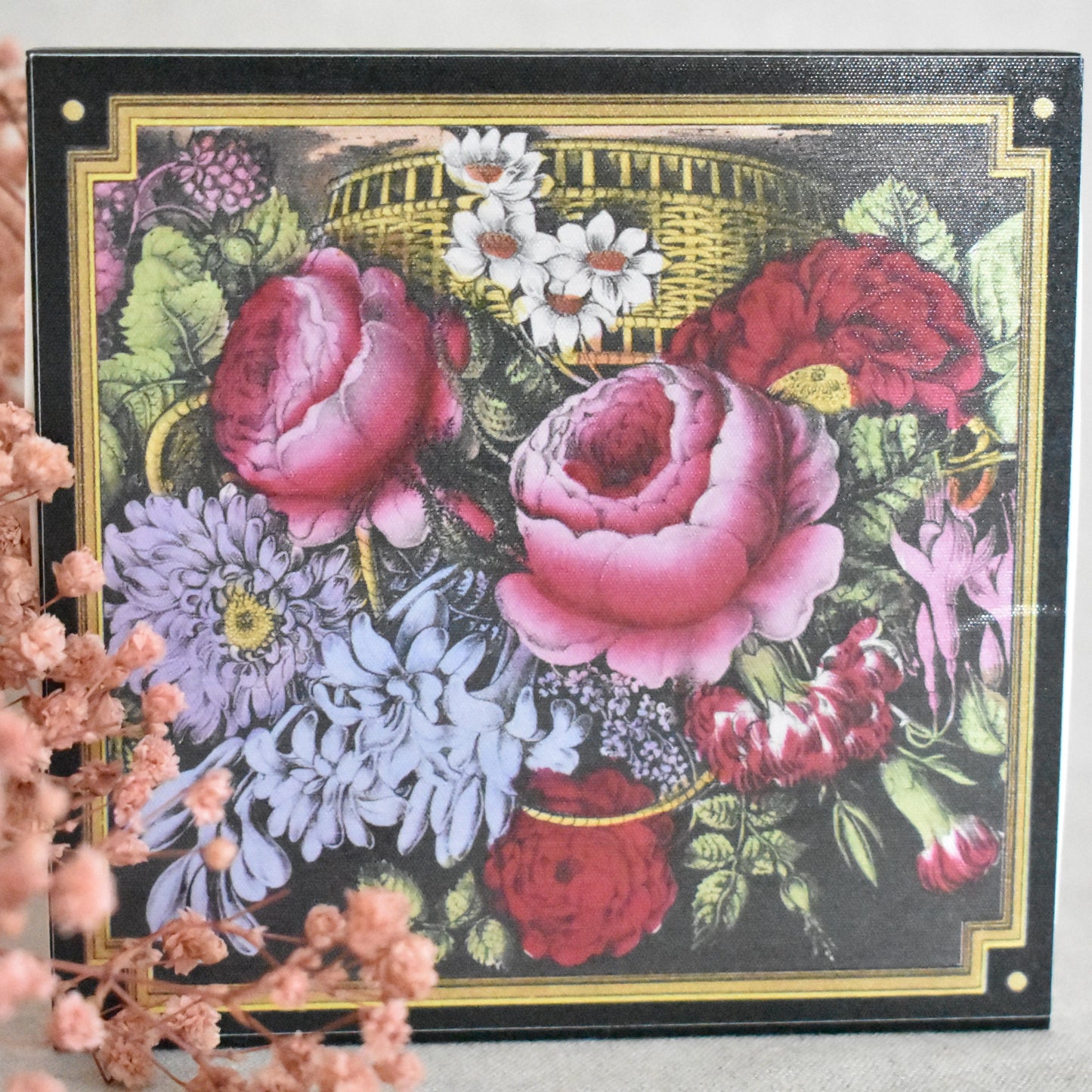 Allumettes Basket of flowers