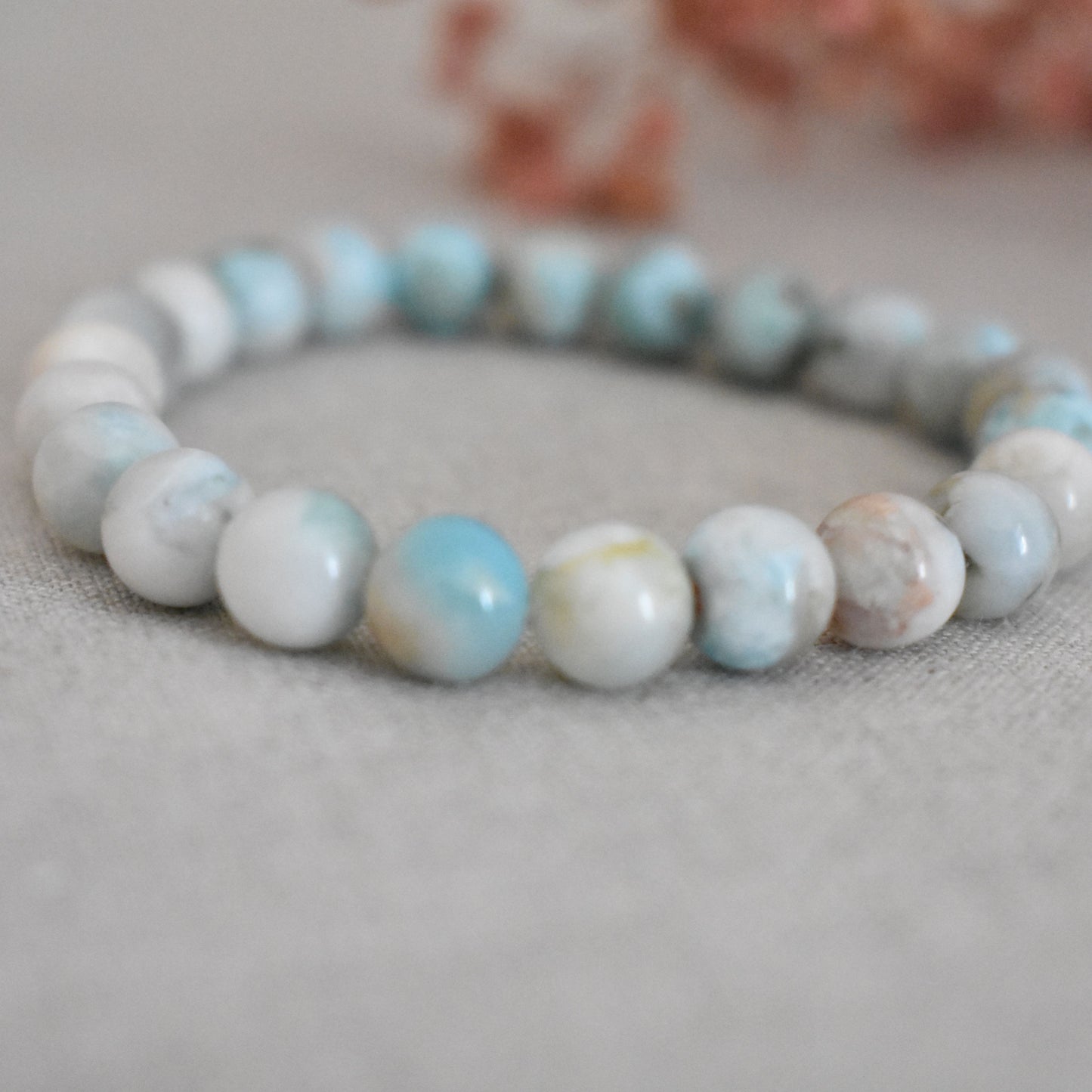 Bracelet larimar 8 mm · Douceur caribéenne et paix intérieure