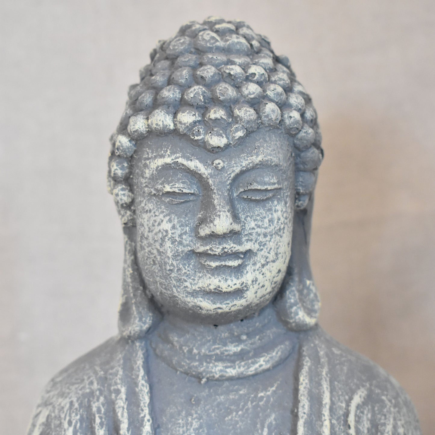 Statue bouddha magnésie décorative de 35 cm