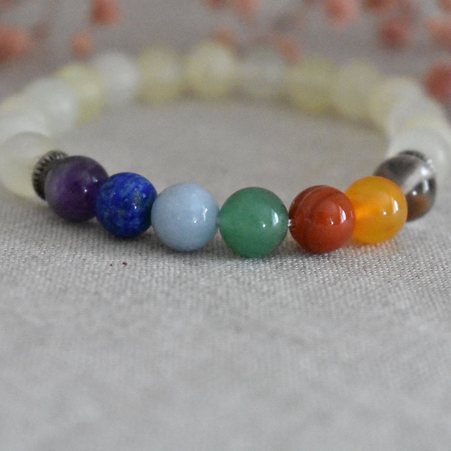 Bracelet jade 7 chakras 8 mm · Équilibre et harmonie intérieure