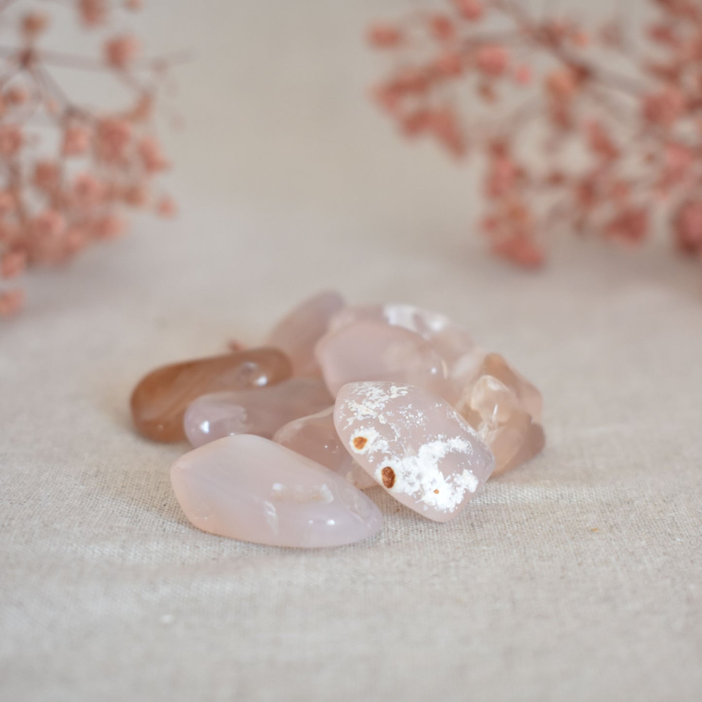 Calcédoine rose – douceur, apaisement et amour de soi