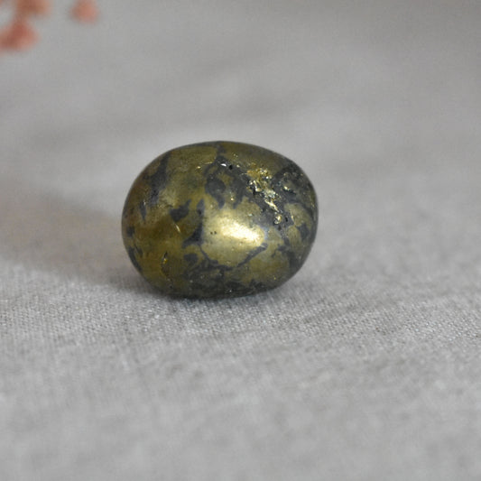 Chalcopyrite – pierre d’abondance et de transformation