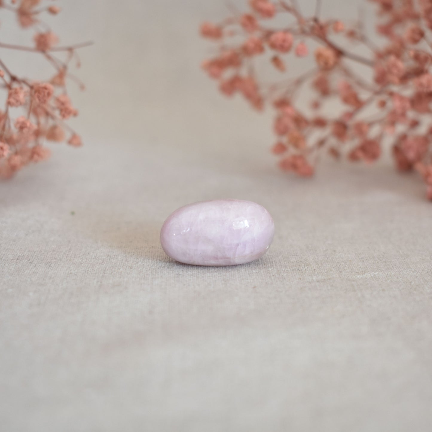 Kunzite – douceur du cœur, apaisement émotionnel et amour inconditionnel
