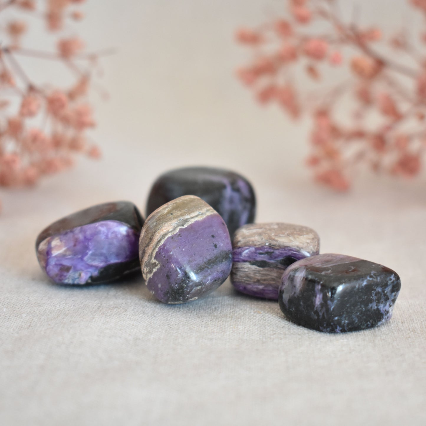 Lépidolite – apaisement, lâcher-prise et équilibre émotionnel