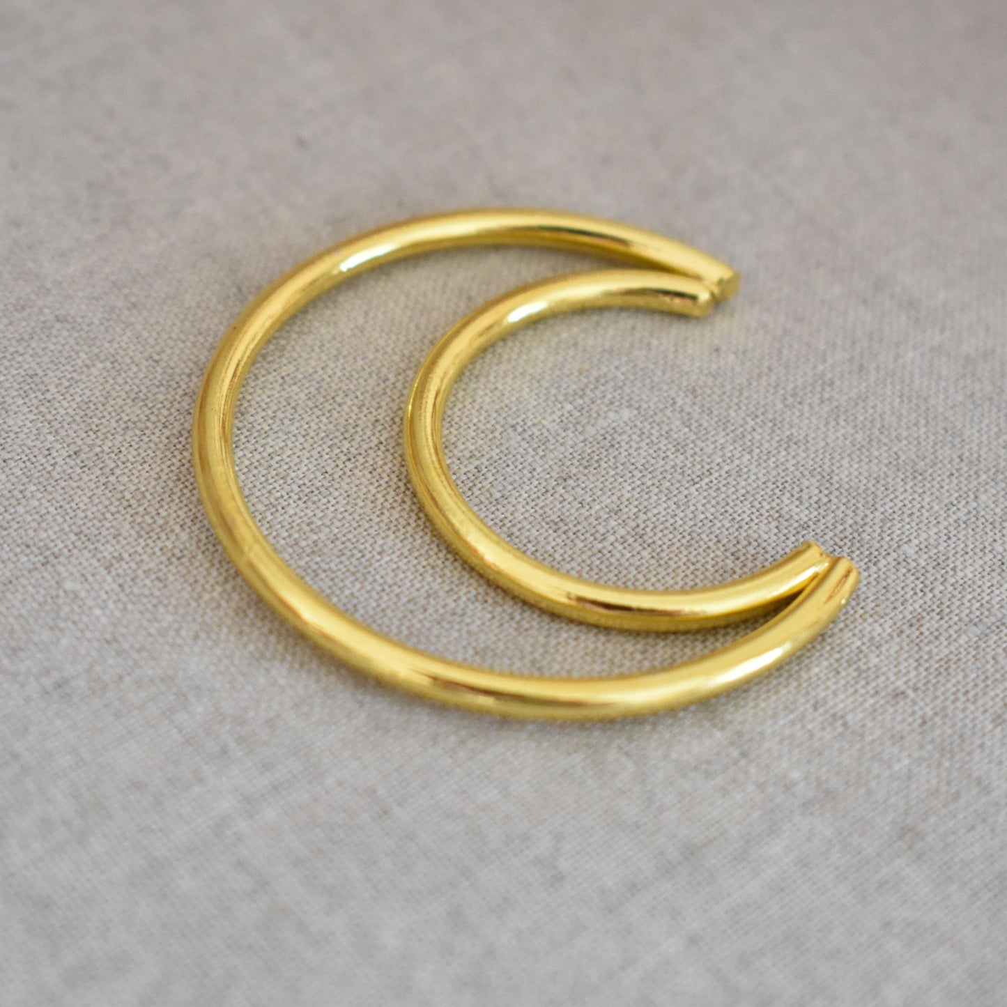 Lune décorative en métal doré – 5 cm