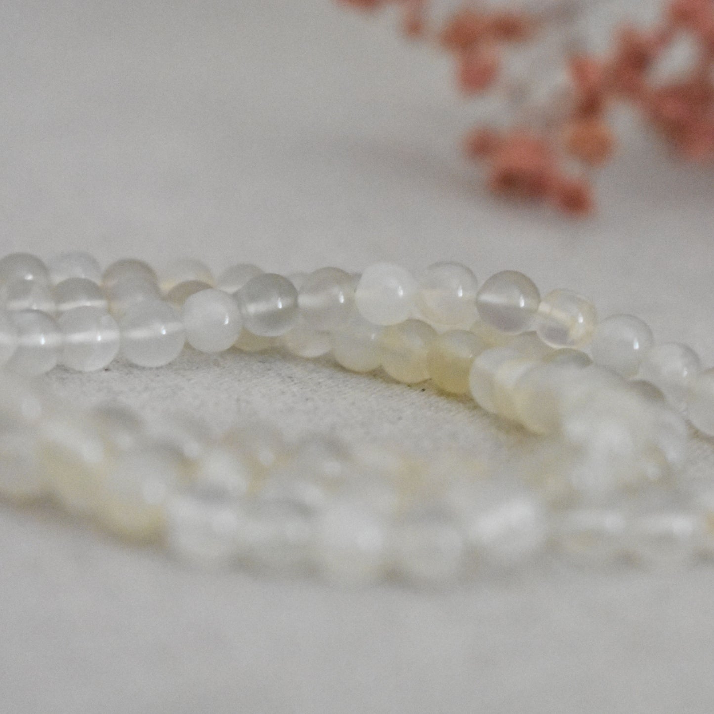 Mala pierre de lune blanche 108 perles – Pureté et apaisement