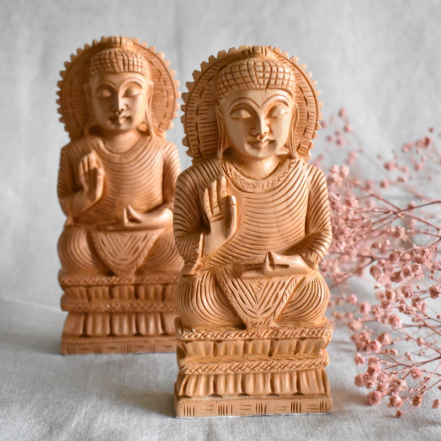 Statue bois Bouddha salueur 15cm